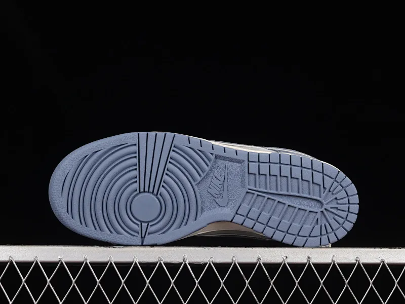 All Categories Nk SB Dunk Series Nk SB Dunk Low Low-top sneakers Otomo Katsuhiro x Nk SB Dunk Low "Steamboy OST" Creative customization collaboration Otomo Katsuhiro co-branded SB low-top sports and leisure sneakers DR3369-526